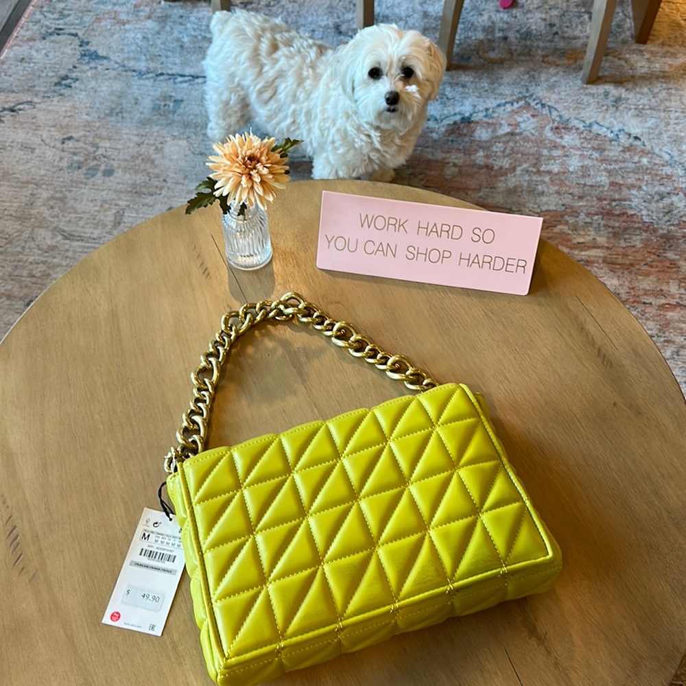 Zara New lime green tote with chunky gold chain